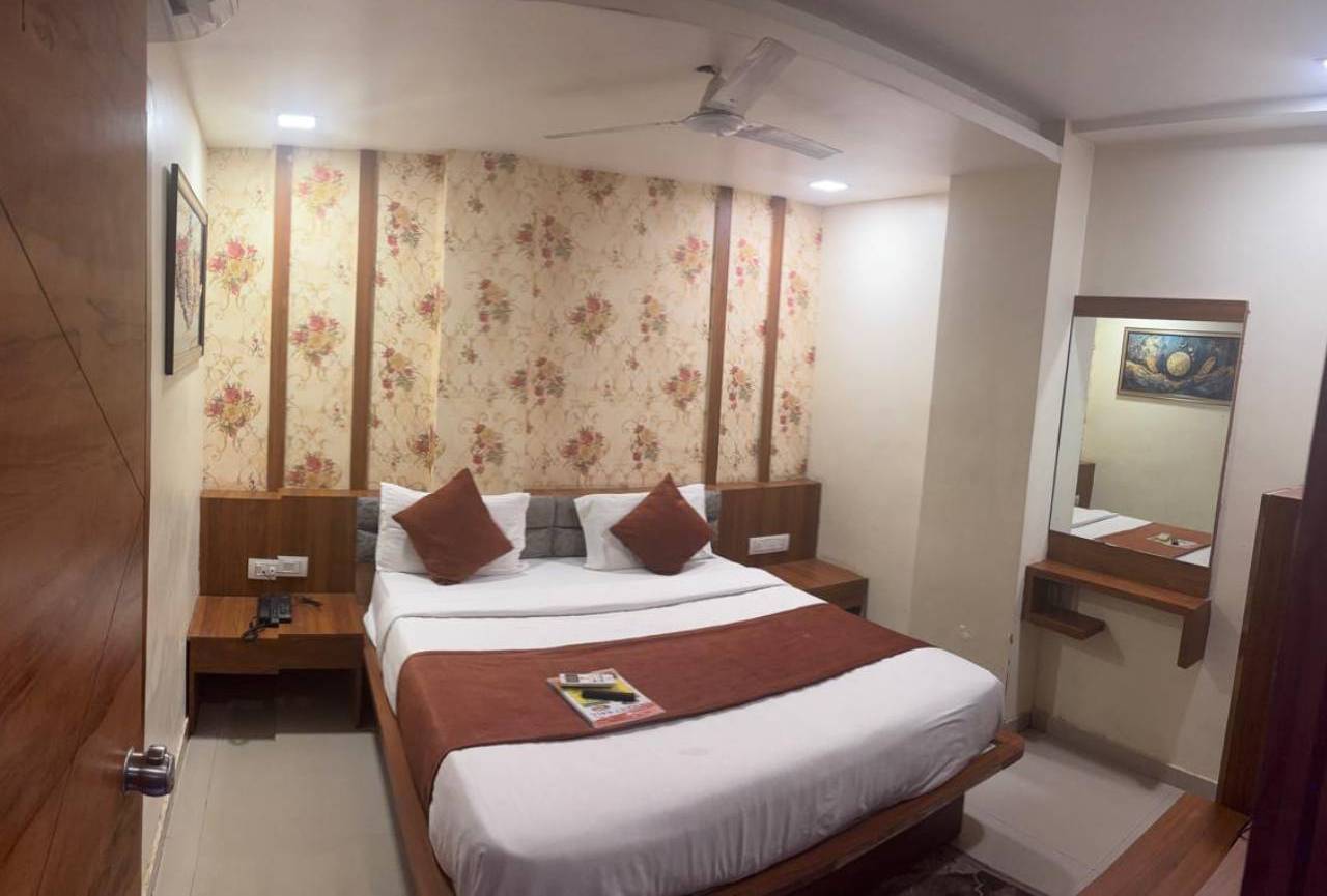 Classic Double Bed Room